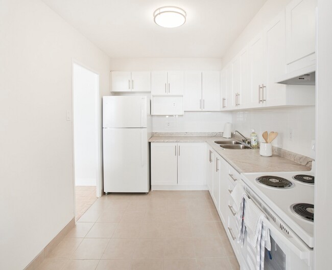 Photo - 1BD - FULLY RENOVATED  WITH AC -  PRIME ET... Unit 1 BD