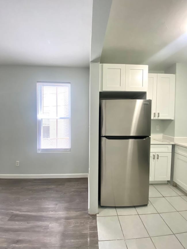 Photo - 8 Cheever Ct Unit 1