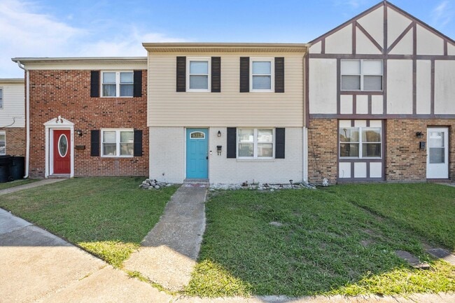 Building Photo - New Listing in Virginia Beach! Rental