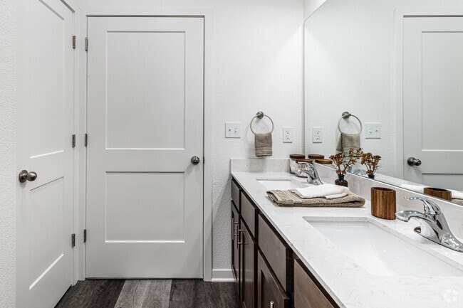 2BR, 2BA - 1108SF