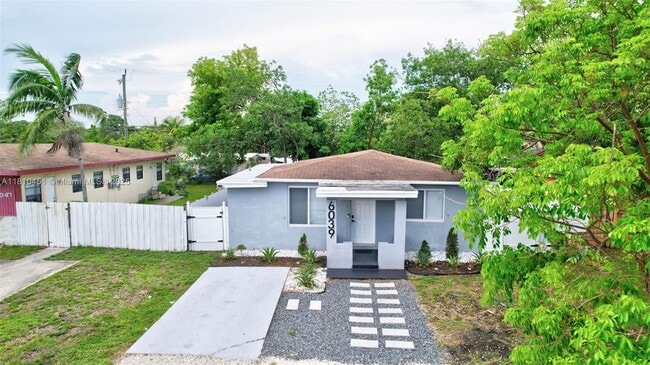 Photo - 6039 SW 38th St House