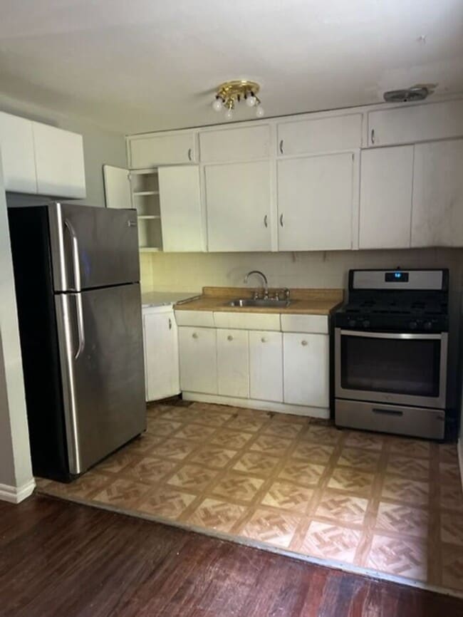 Photo - 2 Bedroom 1 bath Close to OU Campus