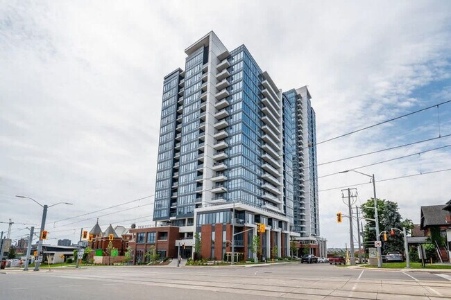 Photo - 639 King St W Unité SI ID1244665P