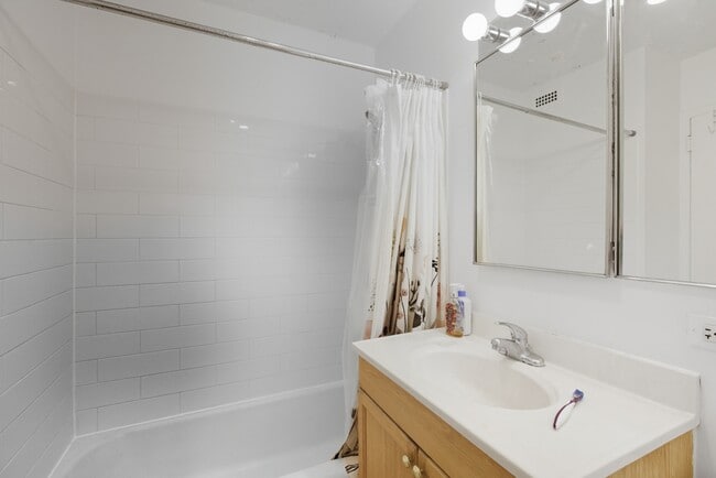 Photo - 1355 N Sandburg Ter Unit #  0303D