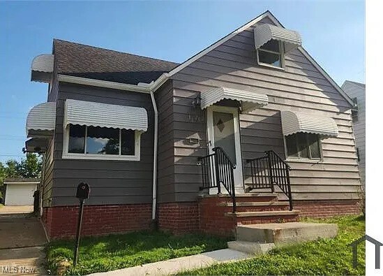 Photo - 11202 Mountview Ave