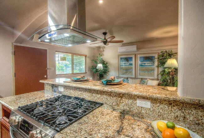 Photo - Bahama Palms, Newly Renovated Downtown Riverside Retreat! Unit F