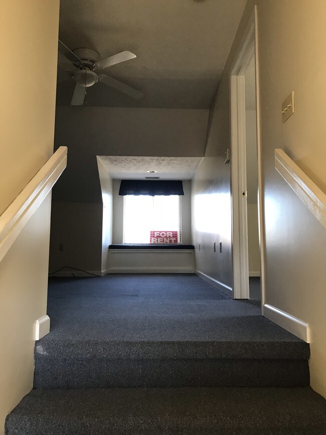 Photo - 407 27th St Apartment Unit 2