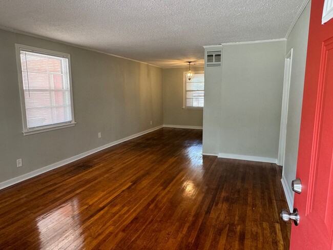 Photo - 3-Bedroom Classic Ranch