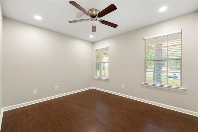 Photo - 1386 Heritage Glen Dr