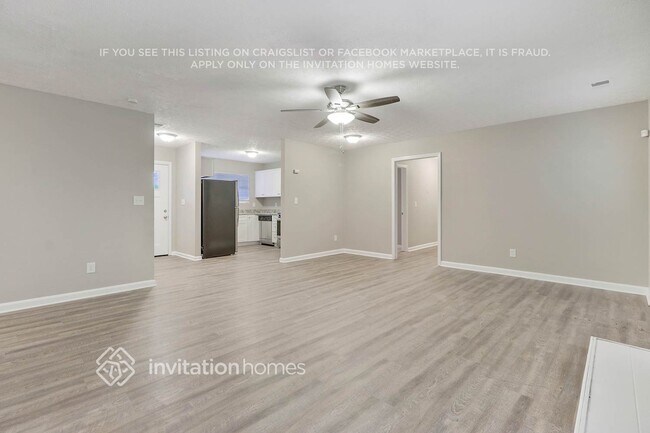 626 Waynes Ct SE