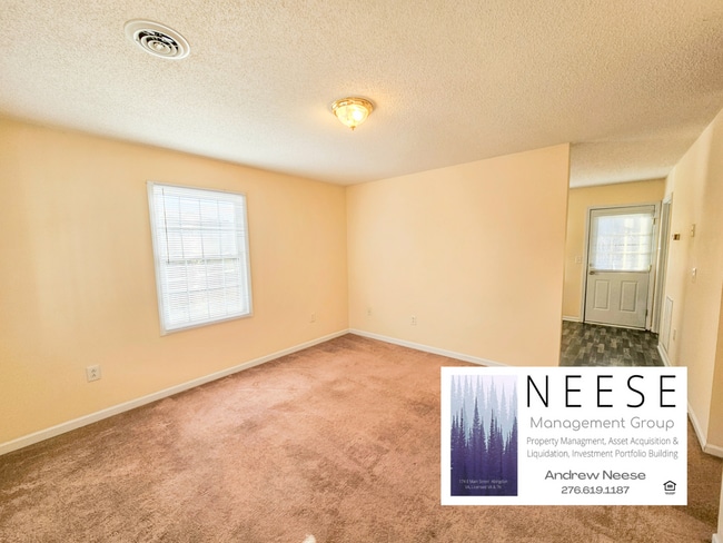 Photo - 640 Wyndale Rd