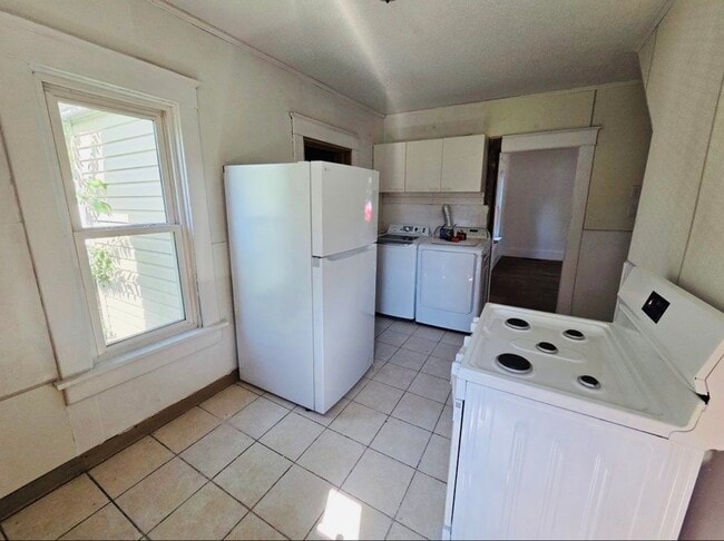 Photo - 1704 11th Ave S