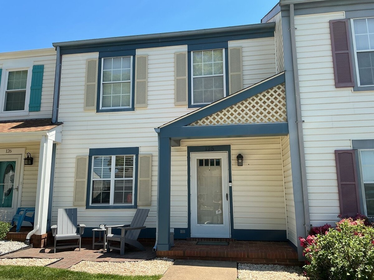 Quaint Waterfront Townhome in Beautiful Monroe's Landing - Quaint Waterfront Townhome in Beautiful Monroe's Landing