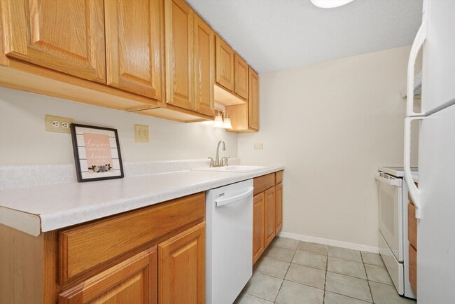 Photo - 7305 Tiffany Dr Unit 1A