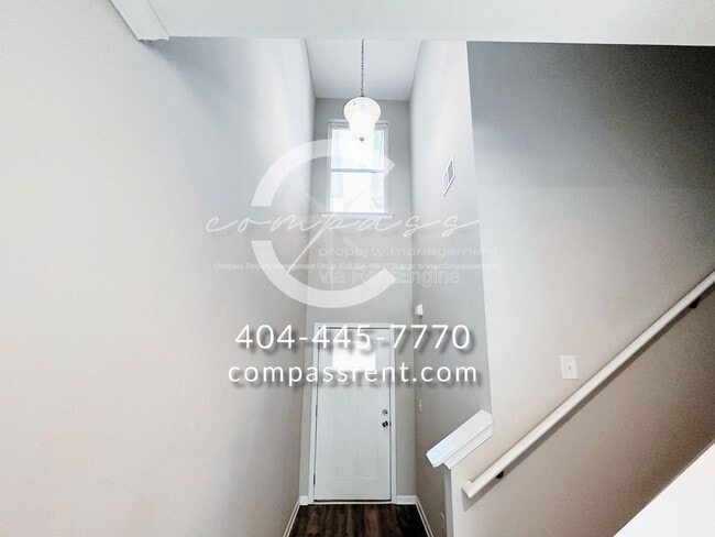 Photo - 200 Lyndon Wy NW