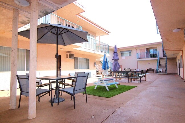 Photo - 6520 Shirley Ave