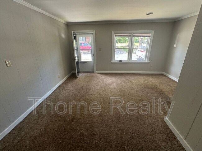 Photo - 309 E Battle Ave