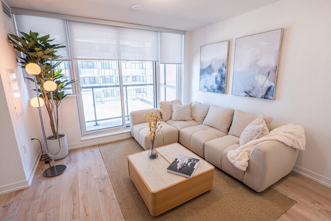 Building Photo - The Diamond