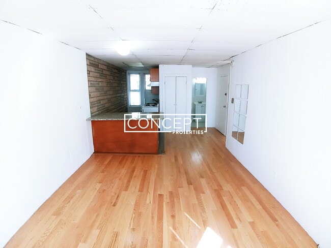 Photo - 199 Strathmore Rd Unit 6
