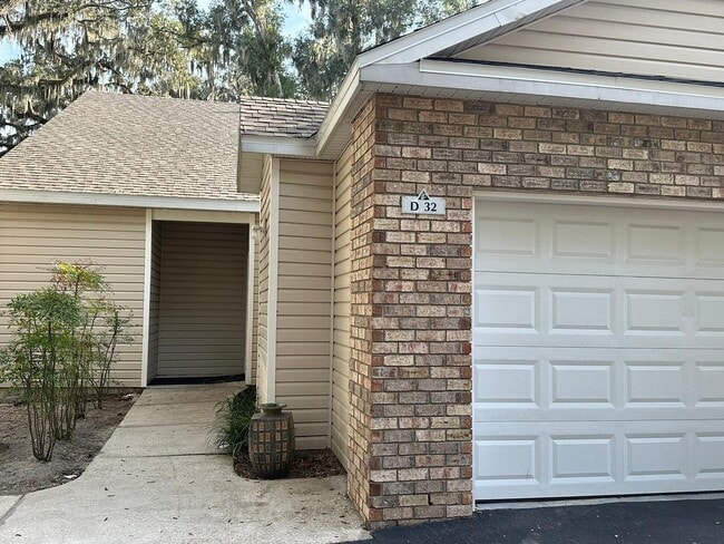 Photo - 4700 SW Archer Rd Unit 32