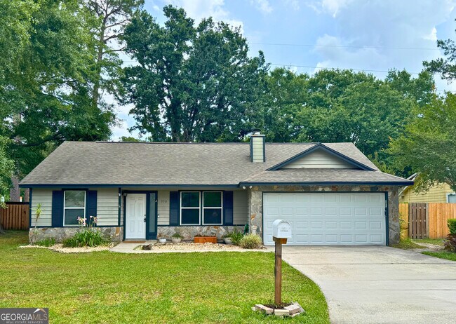 Photo - 330 McQueen Cir House