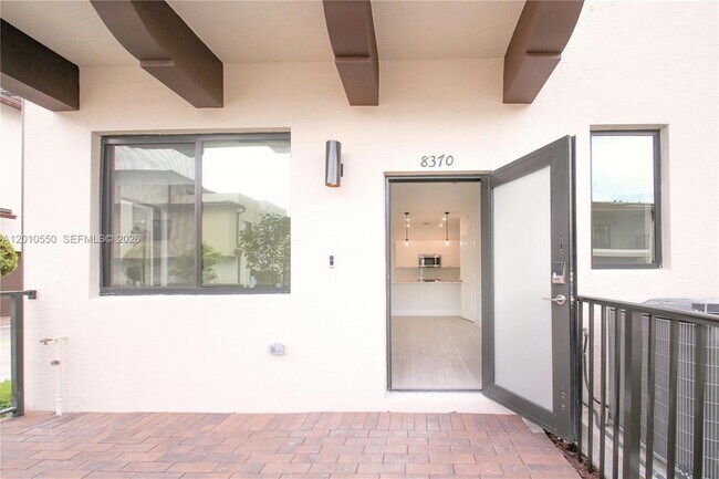 Photo - 8370 NW 49th St