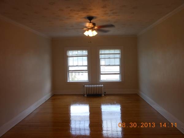 Photo - 14901 Lake Ave