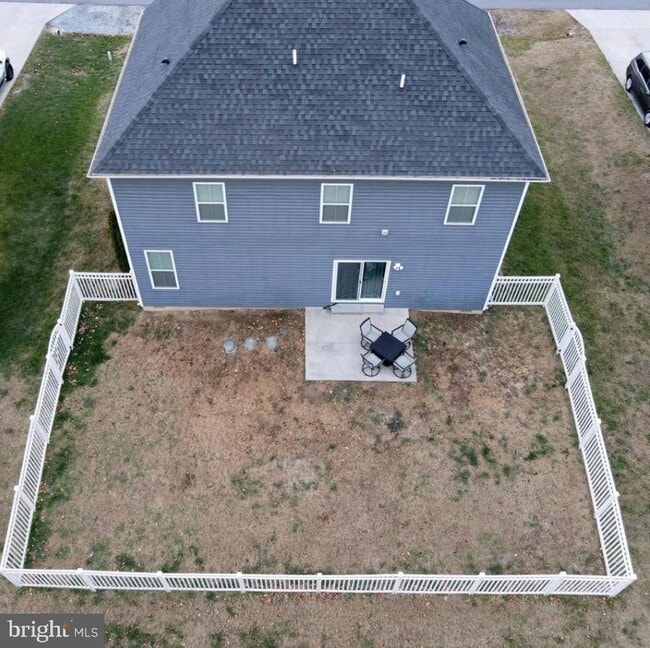 Photo - 89 Betts Way