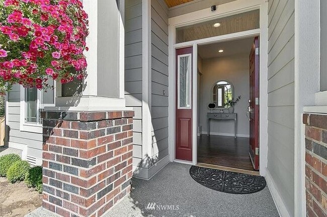 Photo - 5710 Olive Ave SE