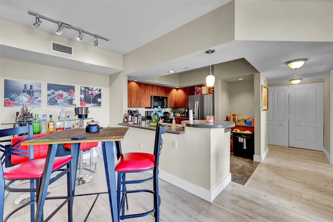 Photo - 110 N Federal Hwy Unit 815