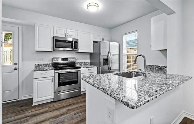 Photo - 406 E Elm St