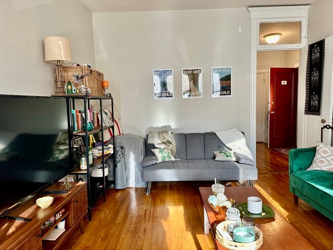 Photo - 2 Ayr Rd Unit 4