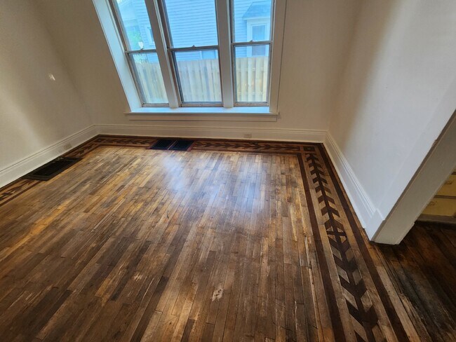 Photo - 2 Kitchens & 2 Bathrooms