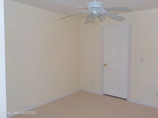 Photo - 3218 Vista Oaks Cir NE