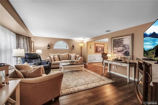 97 Tartan Ln