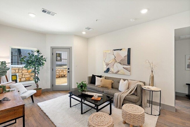 Photo - 2450 Wickersham Ln Unit 1927