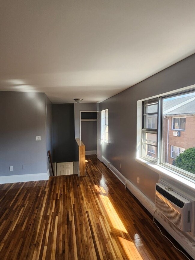 Photo - Stuyvesant Commons - Lyndhurst