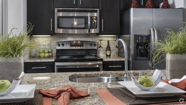 A chef's dream kitchen - Radius at Shadow Creek Ranch Rental