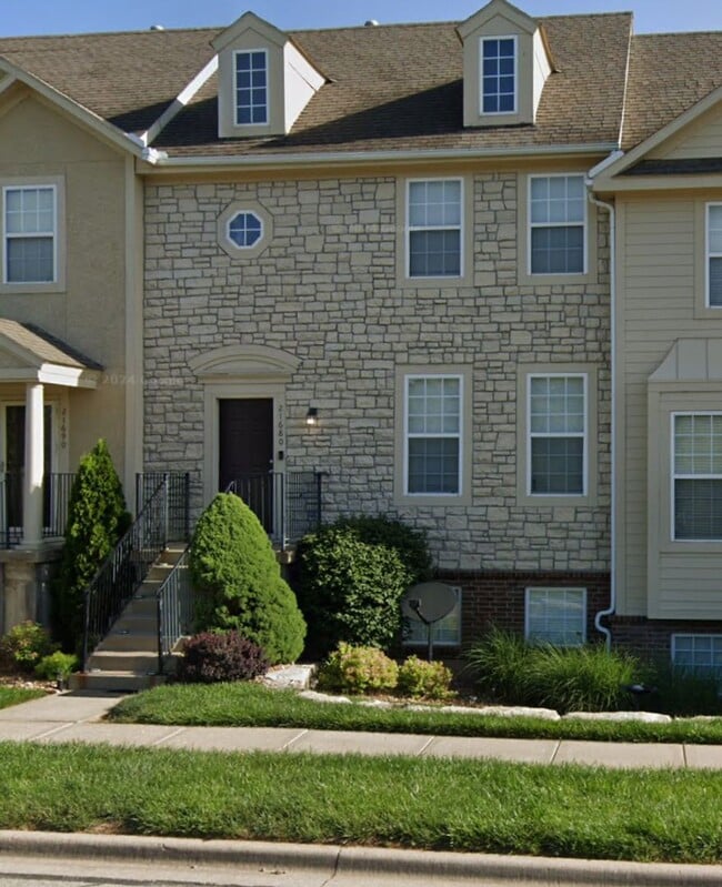 Building Photo - 21680 Villages of Stone Creek Unit 21680