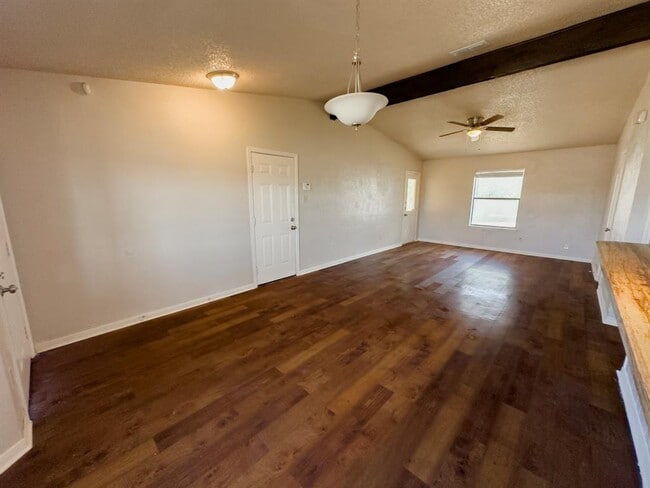 Photo - 2516 N W S Young Dr