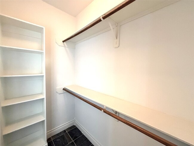 Photo - 5430 Crooms St