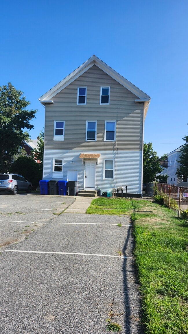 Photo - 14 Amy St Unit 3