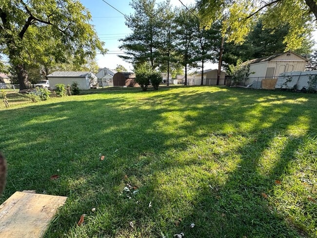 Photo - 1956 Williams St
