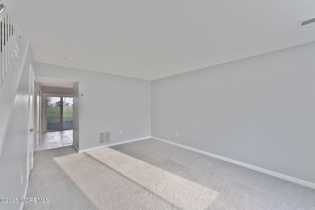 Photo - 105 Creek Rd