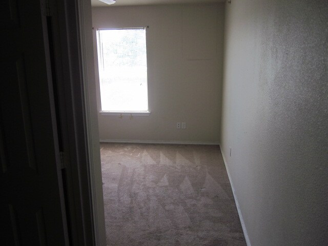 Photo - 10727 Mathom Landing Unit 3