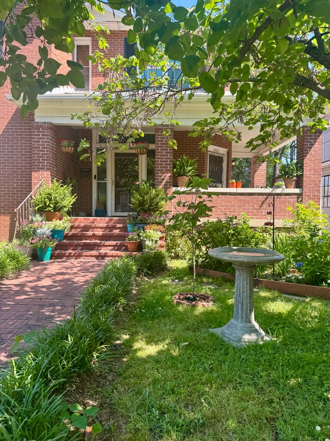 Photo - 2020 Linden Ave