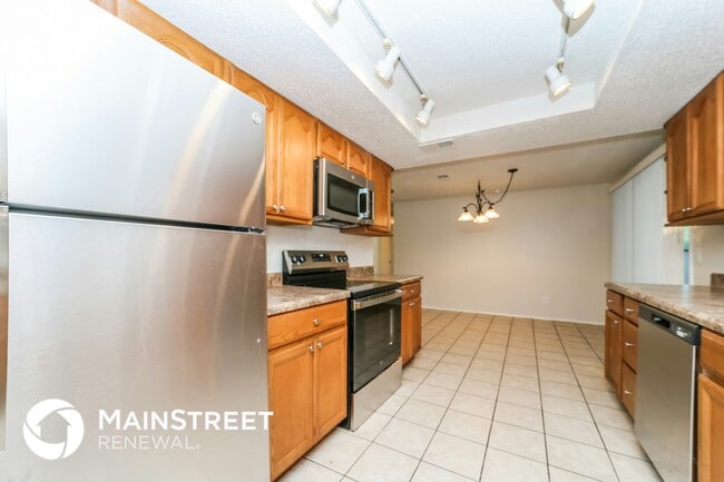Photo - 2887 Gatling Blvd