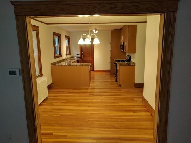 Photo - 77 Ardale St Unit 1