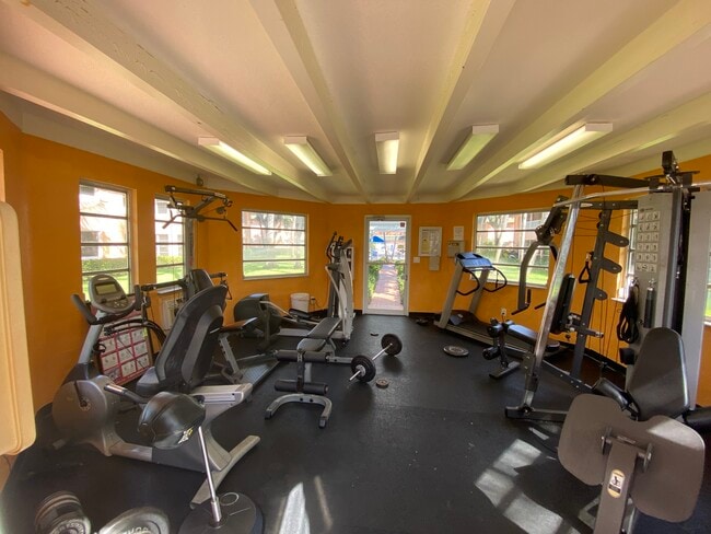 Photo - 770 SE 2nd Ave Unit B211