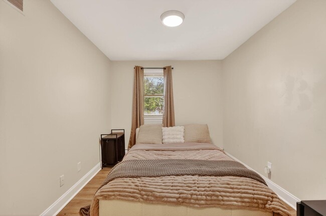 Photo - 47 E Madison Ave